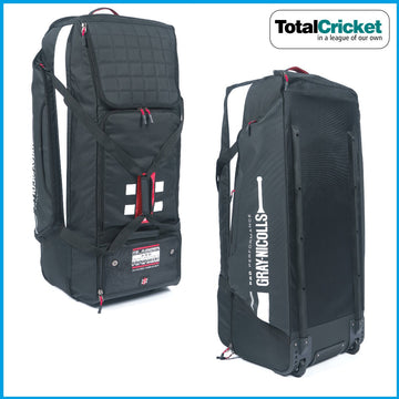 GRAY NICOLLS 2026 CLASSIC PRO PERFORMANCE WHEELIE BAG